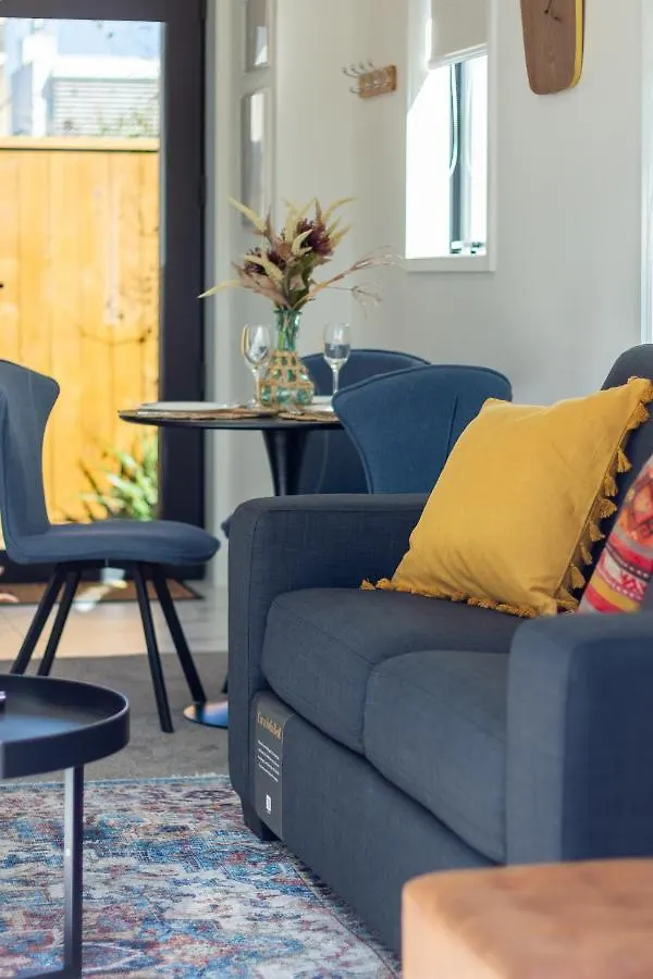 Central City Escape 1 Bed 1 Bath Near Hagley Park Christchurch 0*,  New Zealand